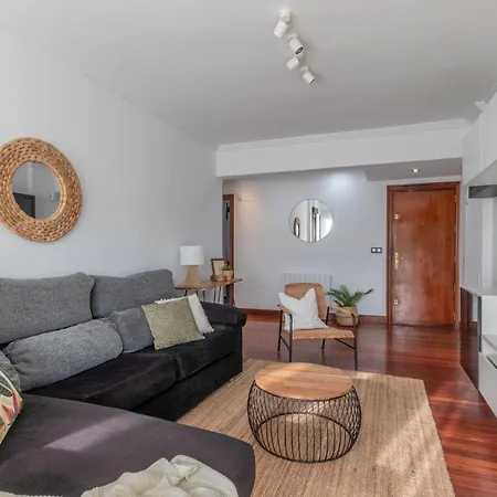 Amplio, Muy Luminoso Y En El Centro De * Sopelana