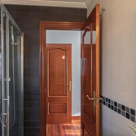 Amplio, Muy Luminoso Y En El Centro De Sopelana